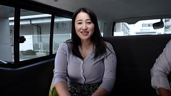 初撮り人妻、ふたたび。　夏八木彩月