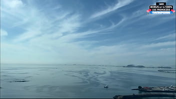 继母被困在床上。英文字幕