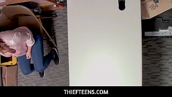 ThiefTeens - 店の役員が巨乳の万引き犯を犯す