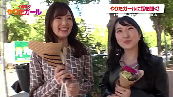 【中出しCA！緊急離陸SP】女の子同士でディープキスｗ国際線CA二人組をSNSナンパしたら、絶頂行きチケットを手に入れてしまいましたｗの高画質フル動画はURLをコピペで⇛https://is.gd/2yk5wg