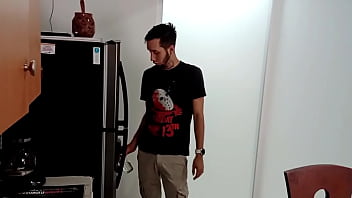 心配しないで、私の恋人、去ってください、そして私はあなたを甘やかします、私はあなたを吸うつもりです、その陰茎を吸って、あなたにストレスのための良い性交を与えます