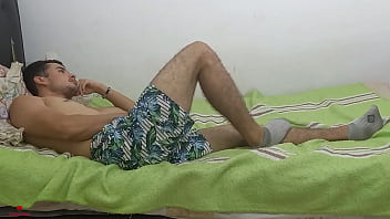 私の熱い義理の妹に飽きて、私たちは服を脱ぐためにゲームをします、それは野生のファックで終わります.