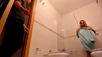 ПРОСТИ МАМА, ЕСЛИ ОН ПРИКАСАЛСЯ МЕНЯ, ТО ТЫ ОЧЕНЬ ГОРЯЧАЯ