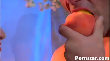 ベラ・マリア・ウルフとの森でのロマンチックなセックス・ナイト
