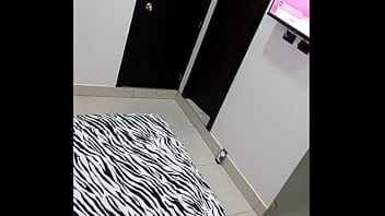 素晴らしい偉業!!道端のホステルで上司の妻と激しくセックスすると、彼女は夫に見せて離婚を求めるために自分の姿を録画します