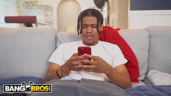 BANGBROS - 地下出身のリル・D、態度たっぷりのクソ警察官ベラ・レクシー