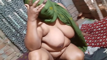 友人の妻を犯して口内射精
