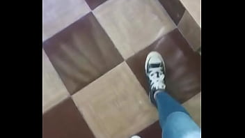 近所の煉瓦職人に見積もりを依頼するために電話したら、彼は誤って私のパンツを下ろしてしまい、6か月間セックス禁止になりました！