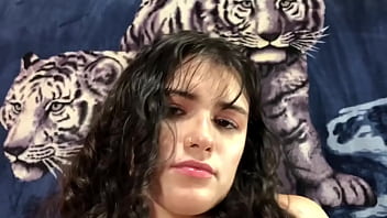 ハードコア XXX ハメ撮りセックス 18 歳のオタク少女 VS イタリア人ペニスのマンコドキドキ XXX ハメ撮りハードコア セックス