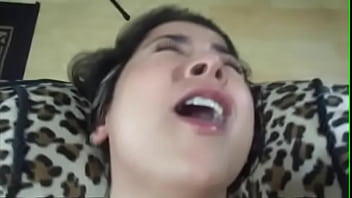 MAXXX LOADZ 非常に騒々しいマンコのドキドキハードコア XXX 宣教師セックス小柄で短い初めてのタイマーはイタリアのポンドマシンを感じます