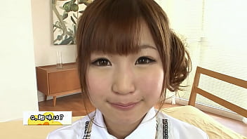 可愛的日本女孩第一次三人行並經歷多次高潮