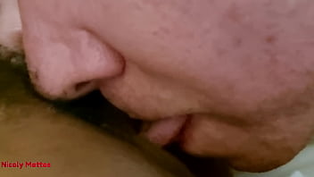 No balanço da rede fiquei com a porra na bucetinha creampie no motel