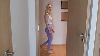 義理の妹が私たちのセックスを見つけて3Pに参加する