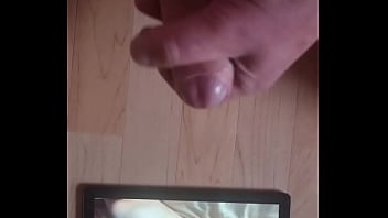 Посвящение сексуальной девушке