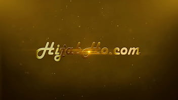 Девушка в хиджабе пересекает границы - Hadiya Honey