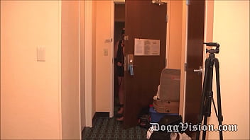 スインガーに共有される目隠し寝取られ潮吹き妻