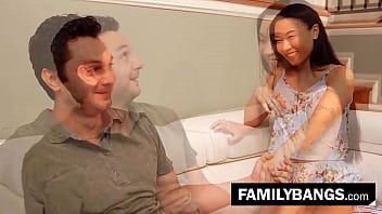 FamilyBangs.com ⭐ 彼女のアジア系義妹、キミー・キム、ブラッド・スターリングと会う