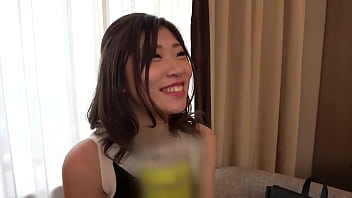 「あぁ…深い。深いのめっちゃ好きだよ！」■※体のラインがエロいナイスバディな美女にファッションチェックさせて下さいin原宿※居酒屋のバイトで客に声掛けられまくってる美女※お酒を飲んだ勢いで一夜限りのSEXありあり！