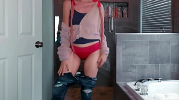 我妻由乃 ブルージーンズとパンティーを濡らす セージ・エルドリッチ