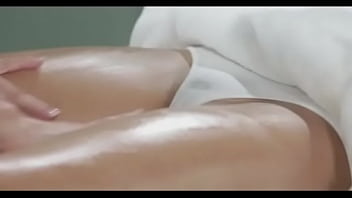 マッサージ後のレズ舐め