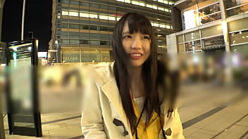 日本人の若い女性が先生に犯されて3回中出し