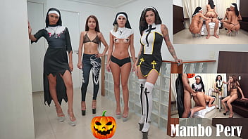 ハロウィン変態修道女チーム: 4 人の変態修道女セックス儀式 & 逆輪姦 (アナル、修道女、冒涜、4 人の女の子に 1 人、悪魔の女の子、ギャップ、ATM、ATOGM) OB230
