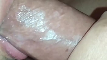 妻が友人をしゃぶり、ディープスロートで精液を食べる、妻の親友.