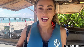 ワイルド・マッケンジー・メイスと水生盗撮者とのジェットスキーハメ撮りファック。マイアミが大好きです!!
