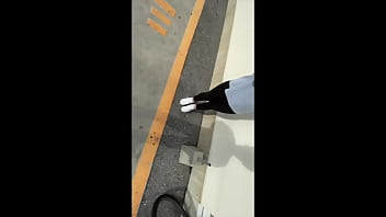 【素人】Tind◯rで出会った最近エッチしてないご無沙汰の女子◯生と待ち合わせして、、