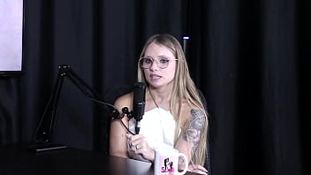 The real content is what she liked doing the most, and she has a fetish for doing a gang bang, but she doesn't feel ready, and the threesome with two men... - Naty Varga (SHEER/RED)