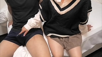 快感をこらえる表情が素敵な清純JD彼女とハメ撮り、、