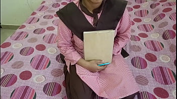インド人大学生がコーチングタイムMMSで先生と大学の制服を着てクソしていた