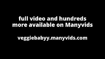 BG рыжая латексная домина впервые фистит сисси, часть 1 - полное видео на Veggiebabyy Manyvids
