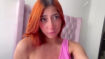 美しいお尻はとても上手にセックスする義理の弟に犯されます