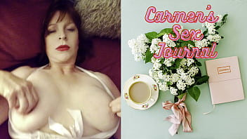 Бабушка Carmen мастурбирует и сосет член