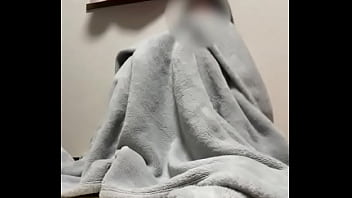 おもちゃでおっぱいすりすりするより男の人のちんちんで乳首擦ったらお互い気持ちよくなるんだろうなぁ…。
