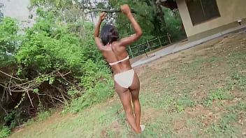 AfricanGF - 家の内覧中にホットな黒人不動産エージェントとセックス