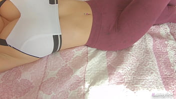 彼は彼女の大きな女神のおっぱいを見て、彼女に中出しをする機会を逃しませんでした - HotKittyAria