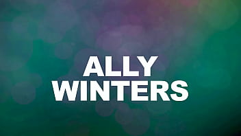 ALLY WINTERS かわいいブロンドの青い目 19 歳初心者の巨根フェラとごっくん
