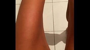 POV 私は一人でオナニーしてオーガズムに達します
