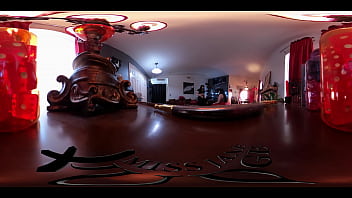 Пост-апокалиптические великанши Vore Tiny Men - VR 360 - с участием Литы Развратной и Джейн Джадж