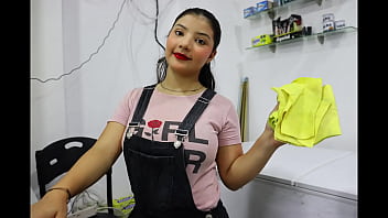 使用人が新しい上司とセックスする!!! - マッケンシーは給料増加のために新しい上司とセックスする