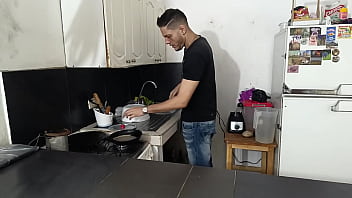 私のホットな成熟した隣人が私の家に来るので、カレリー・ルイスのように彼女を美味しくしてあげましょう