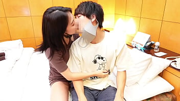 S級美女に手コキ＆前立腺責めでアナル開発されて…こんな気持ちイイ感覚初めてでメスイキからの大量射精　調教　ところてん　ザーメン　巨乳　かわいい　素人　カップル　投稿　個人撮影　日本人　えむゆみ