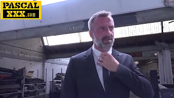 乱暴なファック従順なフランスの美しさ