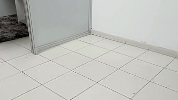 私は親友を説得してセクシーで欲求不満な妻とセックスするようにしました - 自家製ポルノ
