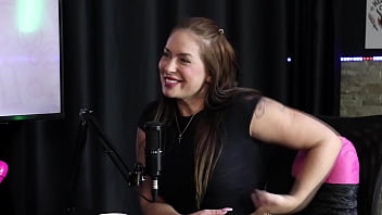 He went to make some content, got down on all fours and got punched in the ribs, so he liked it, and said who would match or not in the Tinder game - Francis Simas (SHEER/RED)
