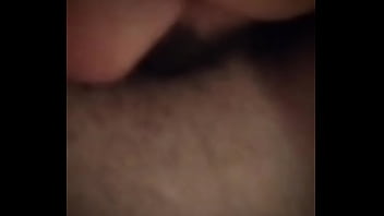 妻を美味しそうにしゃぶったら、彼女はすっかり濡れてしまいました