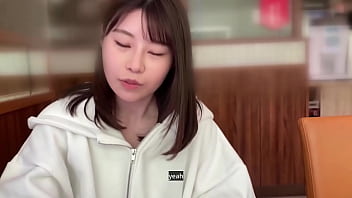 【英語吹替】【守りたくなる擁護ボディ】色白スレンダーなセフレと初めてのハメ撮りで大興奮！せっかくのハメ撮り処女記念にと中出しセックスやらコスプレセックスとやり放題！【しろうとハメ撮り＃れい＃23歳＃うぶかわエステティシャン】