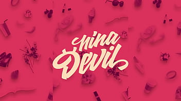 Горячий фетиш-наряд - немецкая кам-модель Ninadevil